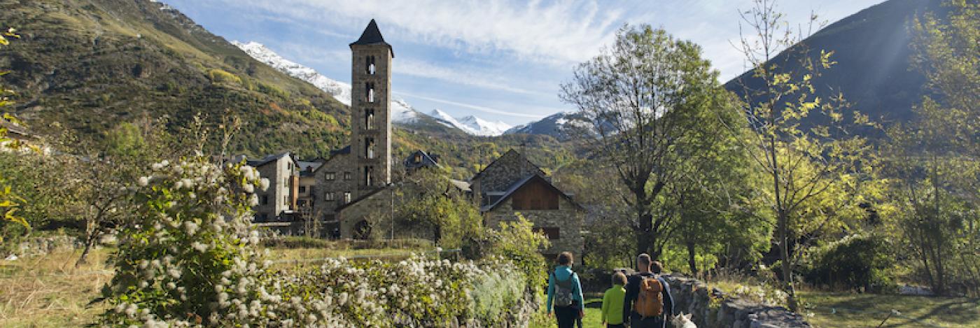 Descarrega't la guia especial de viatges de National Geographic sobre els Pirineus de Catalunya
